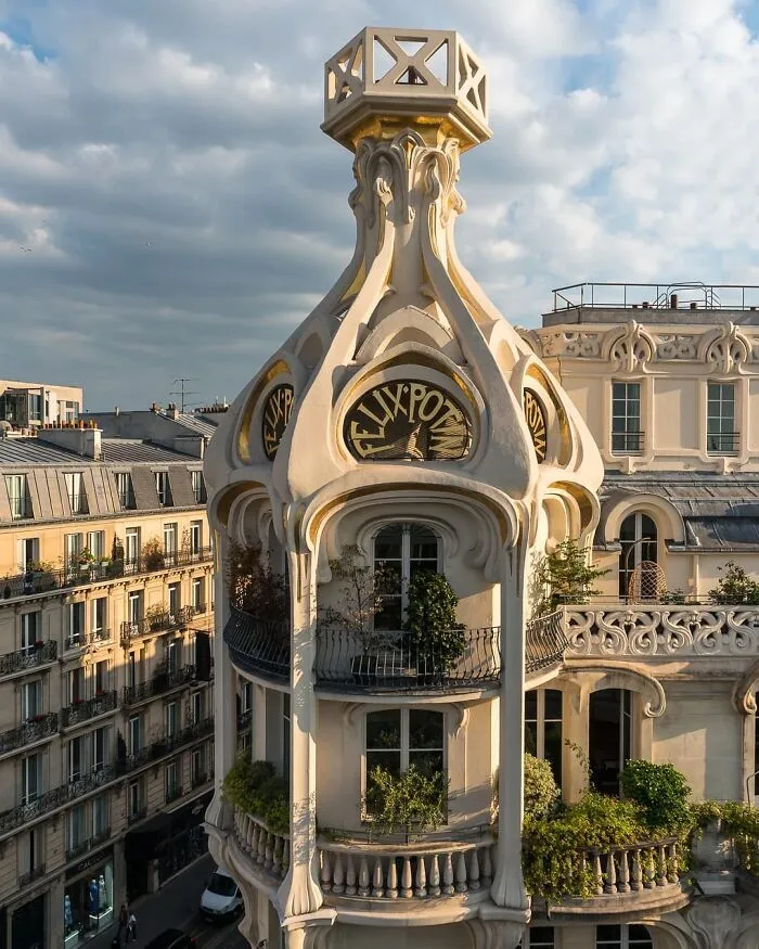Concrete Turret Of The Félix Potin Building, A 1904 Art Nouveau Department Store With An Exterior Of Moulded Concrete Casts On Rue De Rennes, 6th Arrondissement Of Paris, France