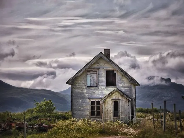 I Search For Abandoned Houses In The Arctic