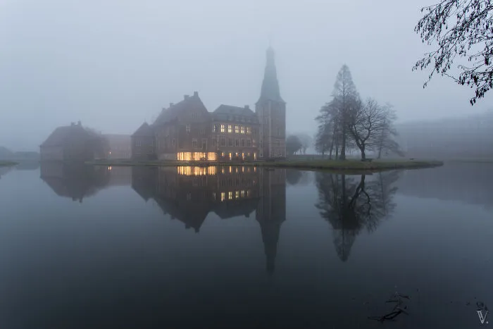 Castillo de Raesfeld con niebla. ¡Qué ambiente!