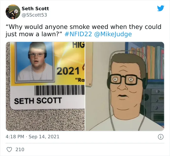 This High School Allowed Seniors To Wear Costumes In Their Student IDs, Probably Didn’t Expect A Result Like This (40 New Pics)