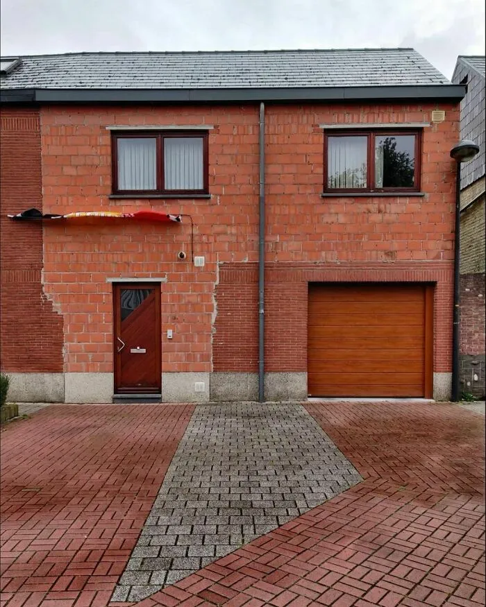 Brick-A-Baraque
