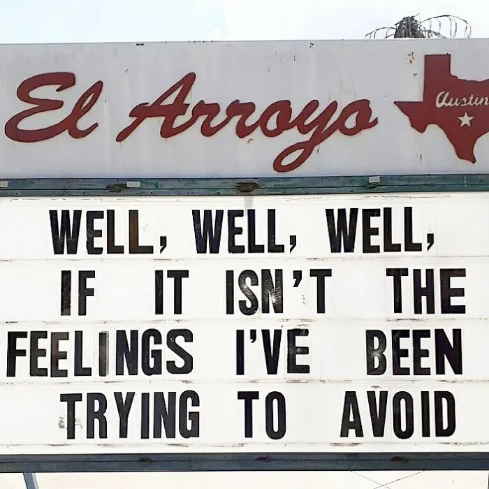 Los carteles de este restaurante son tan divertidos que seguramente vuelvas solo para leerlos (25 fotos nuevas)