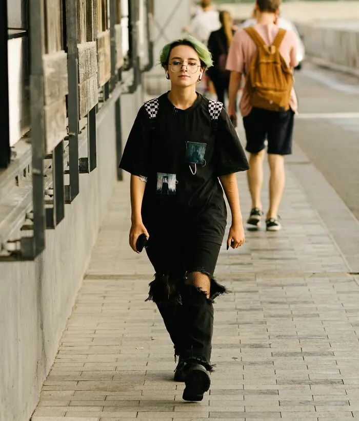 Este fotógrafo ruso capta el estilo urbano de la ciudad de Moscú (30 fotos)