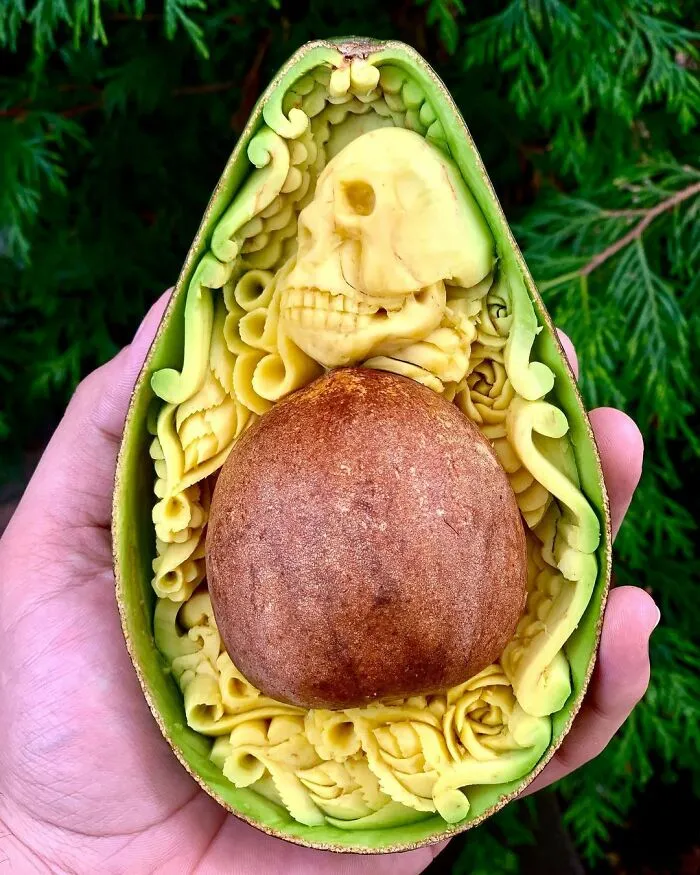 This Artist Created 22 Carving Arts From Avocados