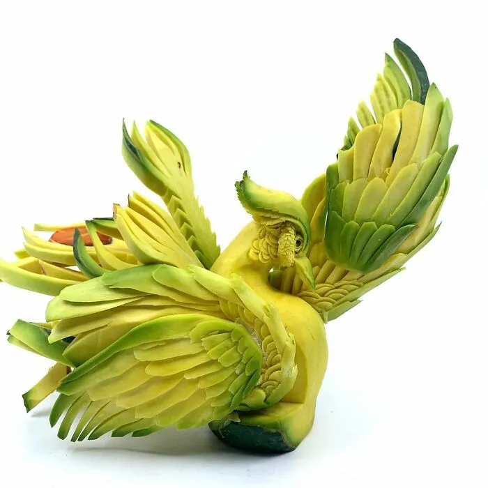 This Artist Created 22 Carving Arts From Avocados