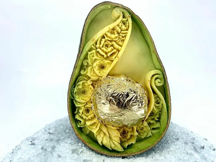 This Artist Created 22 Carving Arts From Avocados