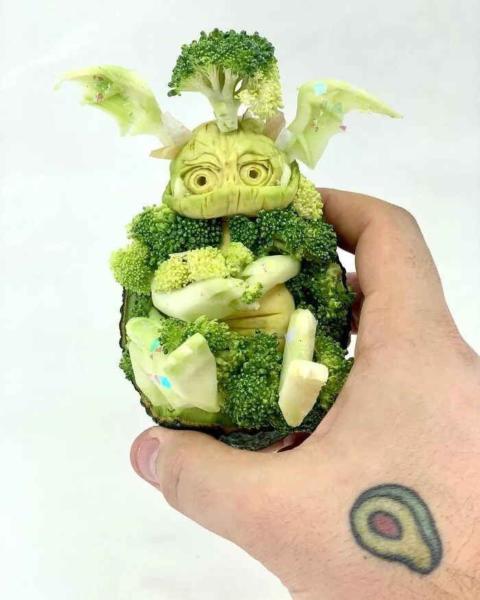 This Artist Created 22 Carving Arts From Avocados