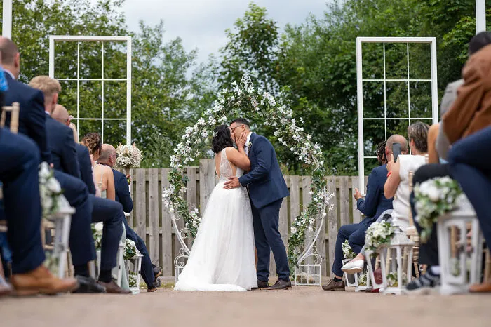 Cheshire Wedding: Alcumlow Wedding Barn