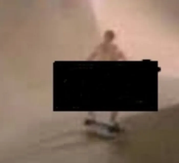 Can't Give You A Photo, I Stepped Out Of Work Downtown Auckland, Lunchtime Crowd And Saw A Naked Man Skateboard Up The Main Street Of The Cbd.yep, You Could See It All Waving In The Breeze....