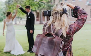 Photographer Deletes Wedding Photos She Took Right In Front Of The Groom, Goes Viral