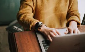 People In HR Are Sharing 35 Weird And Creepy Things They've Seen On The Job