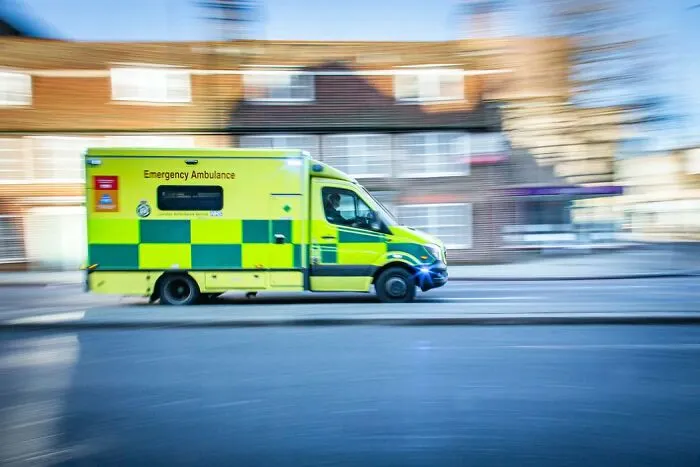 35 People Are Sharing Clever Tips That Could One Day Save Your Life