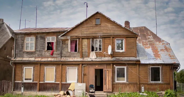 I Found Out Some Filming Location For Future “Twin Peaks” In Zagare, Lithuania (32 Pics)