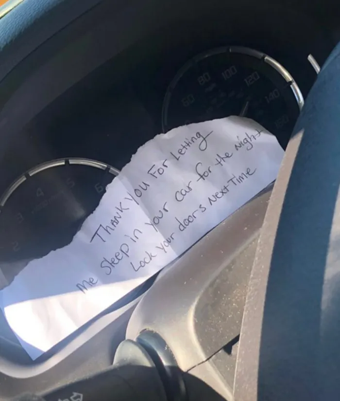 Al menos dejó una nota 