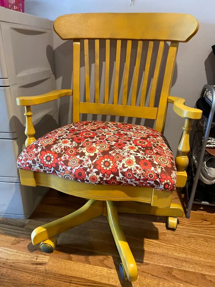 My Upsycled Chair I Redesigned. I Went Retro!