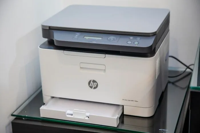 People In HR Are Sharing 35 Weird And Creepy Things They've Seen On The Job