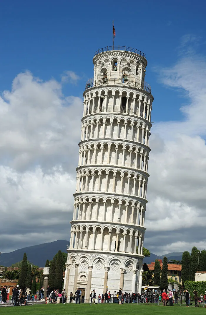 Overhyped-Disappointing-Tourist-Attractions-Traps