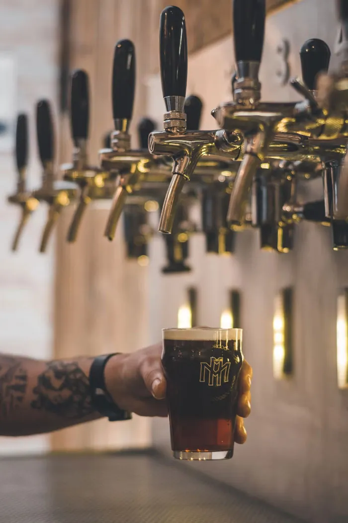 35 Restaurant Workers Share Their Most Memorable And Weird Customer Requests