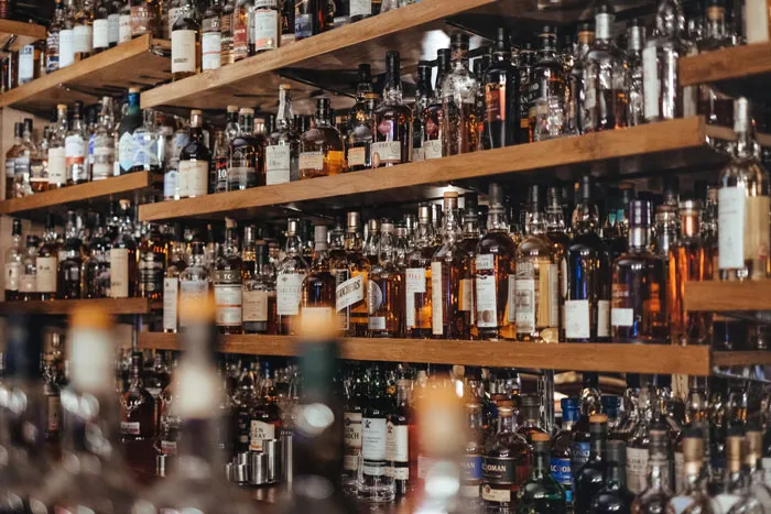 35 Restaurant Workers Share Their Most Memorable And Weird Customer Requests