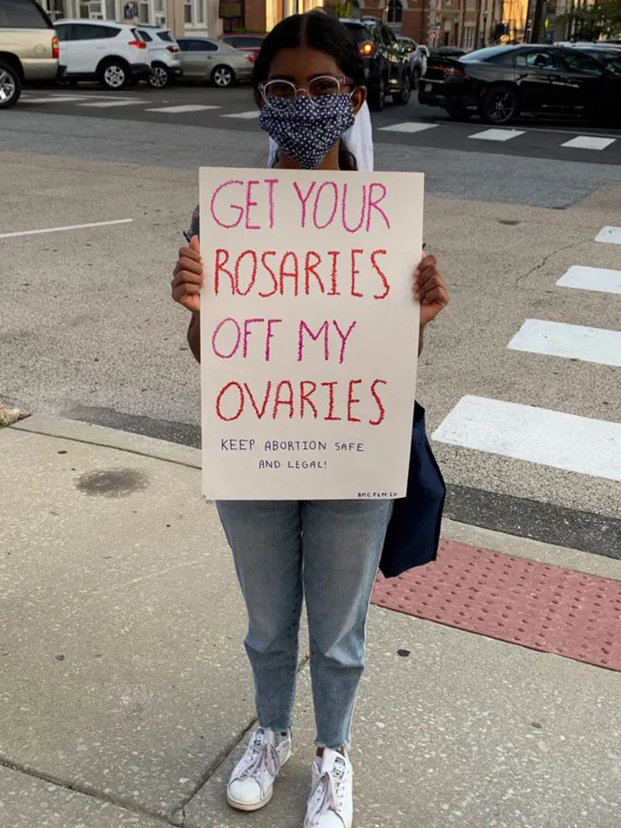 45 Of The Best Pro-Choice Posters In Response To Texas' Abortion Law