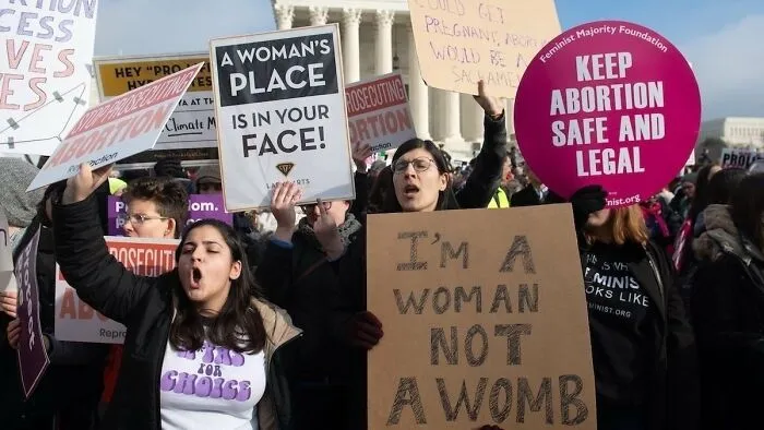 45 Of The Best Pro-Choice Posters In Response To Texas' Abortion Law