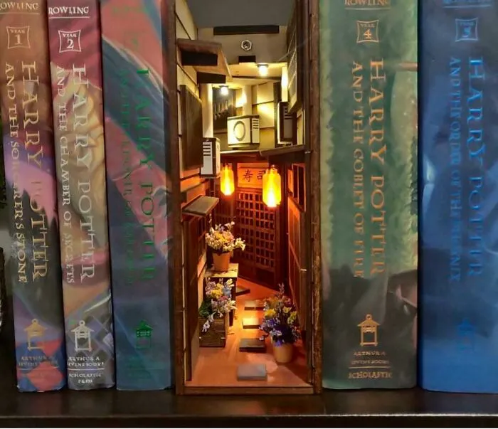 A “Book Nook” Alleyway