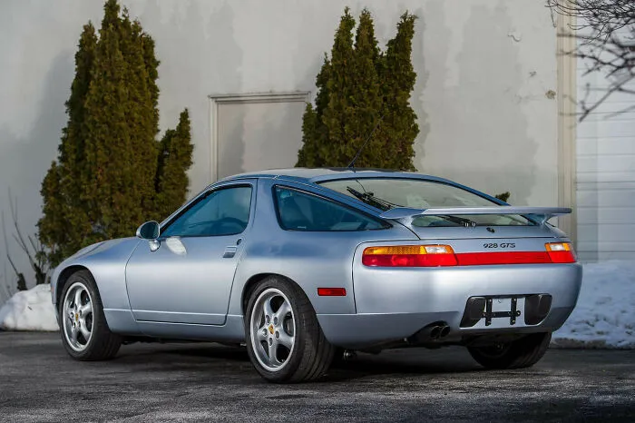 Porsche 928 GTS
