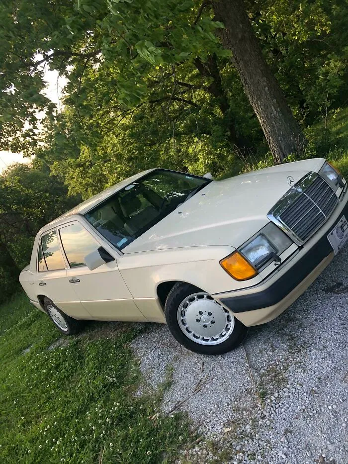 Mercedes-Benz E-Class 300 E