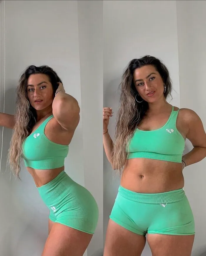 Esta modelo de fitness mostrando la realidad