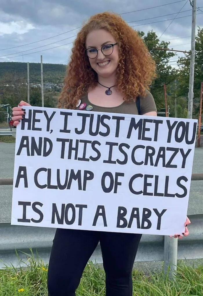 45 Of The Best Pro-Choice Posters In Response To Texas' Abortion Law