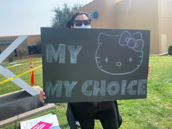 45 Of The Best Pro-Choice Posters In Response To Texas' Abortion Law