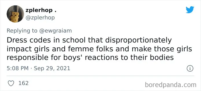 30 People Share "Social Customs" That Are Outdated, Toxic And Should Be Retired