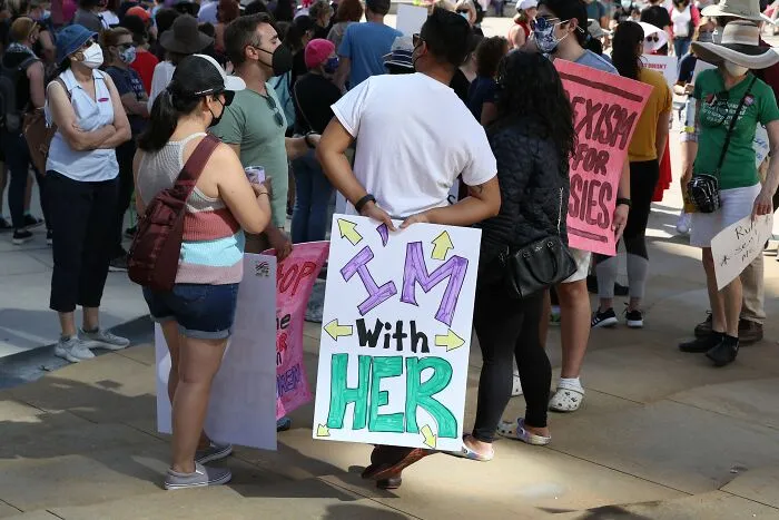 45 Of The Best Pro-Choice Posters In Response To Texas' Abortion Law