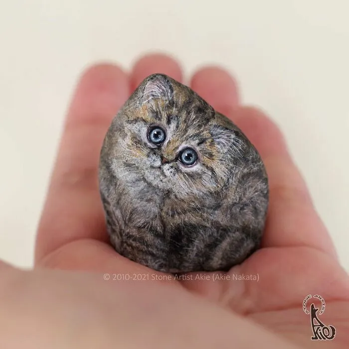 Japanese Artist Turns Blunt Stones Into Adorable Animals (70 New Pics)