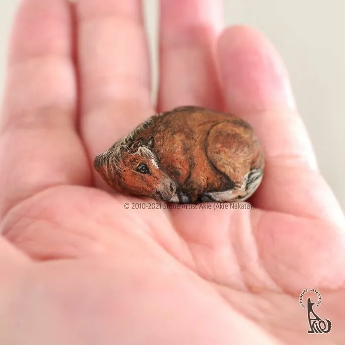 Japanese Artist Turns Blunt Stones Into Adorable Animals (70 New Pics)
