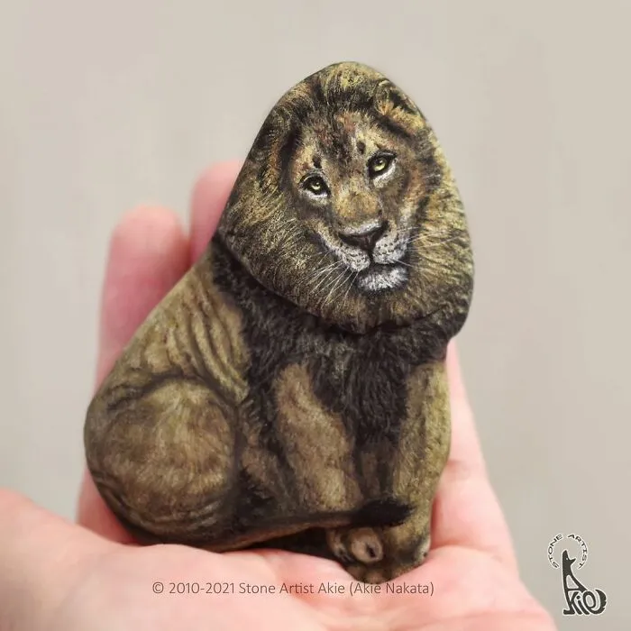 Japanese Artist Turns Blunt Stones Into Adorable Animals (70 New Pics)