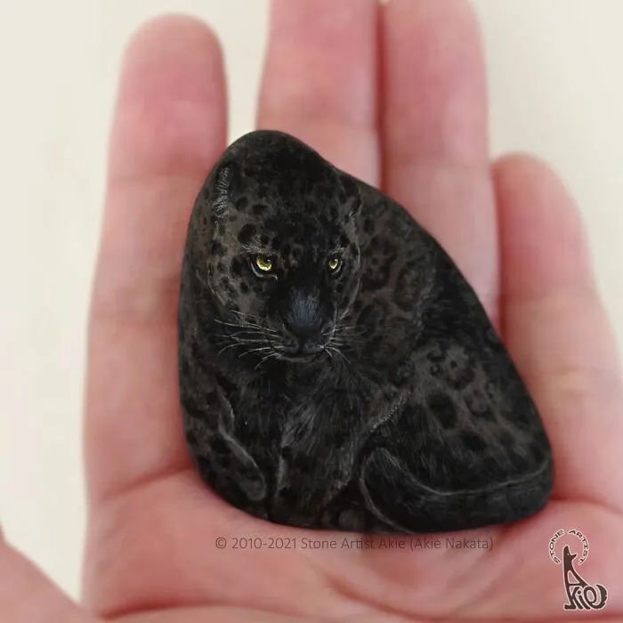 Japanese Artist Turns Blunt Stones Into Adorable Animals (70 New Pics)