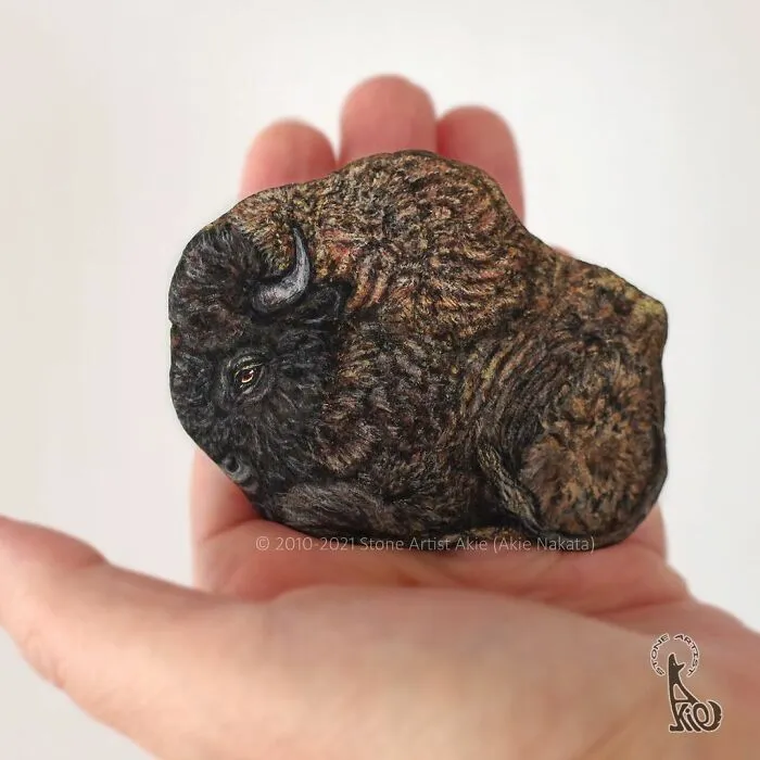 Japanese Artist Turns Blunt Stones Into Adorable Animals (70 New Pics)