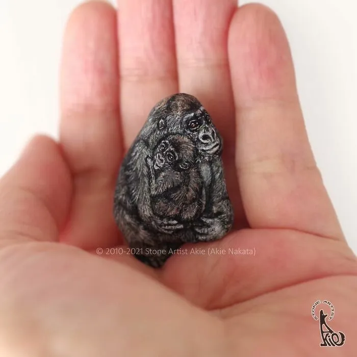 Japanese Artist Turns Blunt Stones Into Adorable Animals (70 New Pics)
