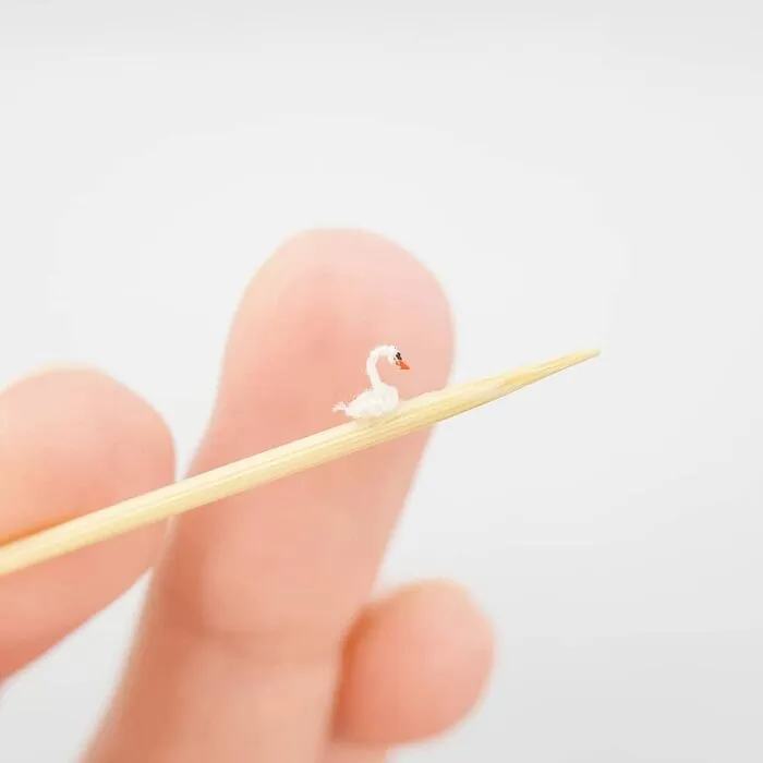 This Artist Started Micro Crocheting As An Experiment, And Now She Creates Tiny Animals And Plants Using Needle And Thread (70 Pics)