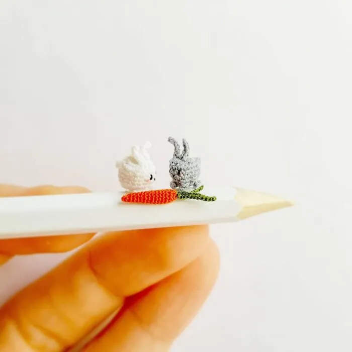 This Artist Started Micro Crocheting As An Experiment, And Now She Creates Tiny Animals And Plants Using Needle And Thread (70 Pics)