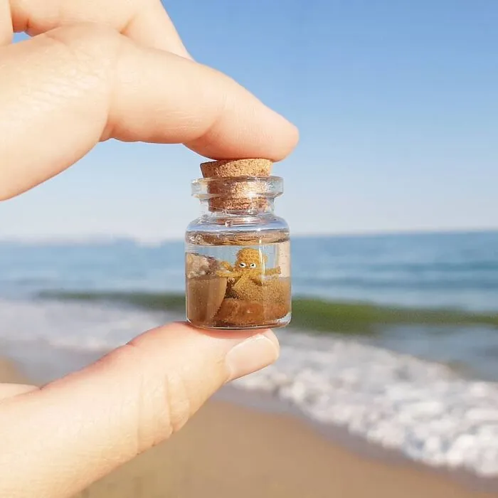 This Artist Started Micro Crocheting As An Experiment, And Now She Creates Tiny Animals And Plants Using Needle And Thread (70 Pics)