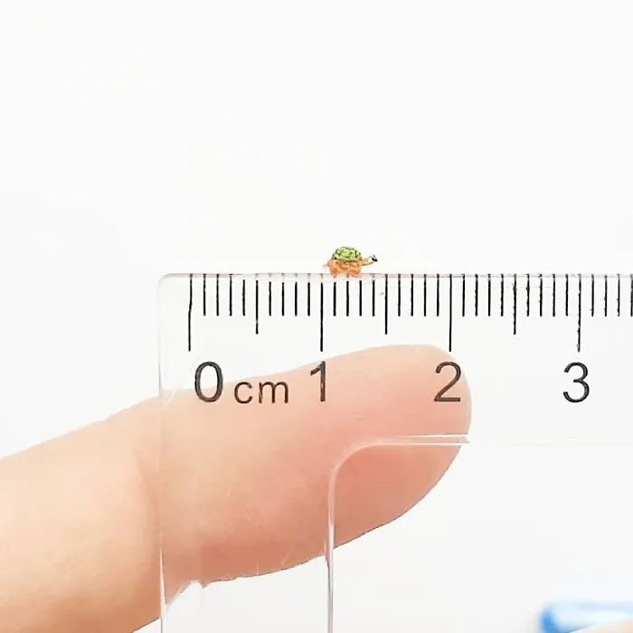 This Artist Started Micro Crocheting As An Experiment, And Now She Creates Tiny Animals And Plants Using Needle And Thread (70 Pics)