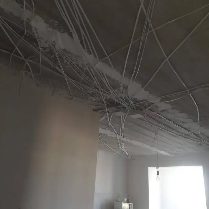 30 Construction Solutions That Don't Solve Problems, Only Create Them, As Shared By This Instagram Account (New Pics)