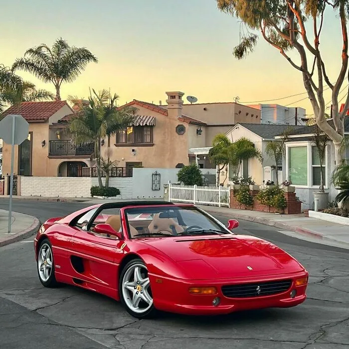 Ferrari F355