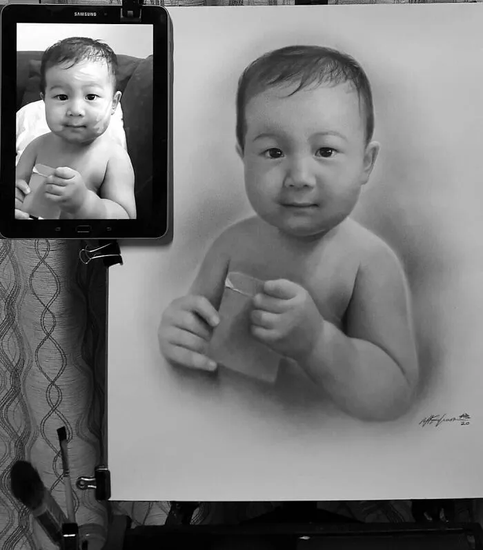 This Russian Street Artist Draws Photorealistic Live Portraits And Each One Takes Up To An Hour (102 New Pics)