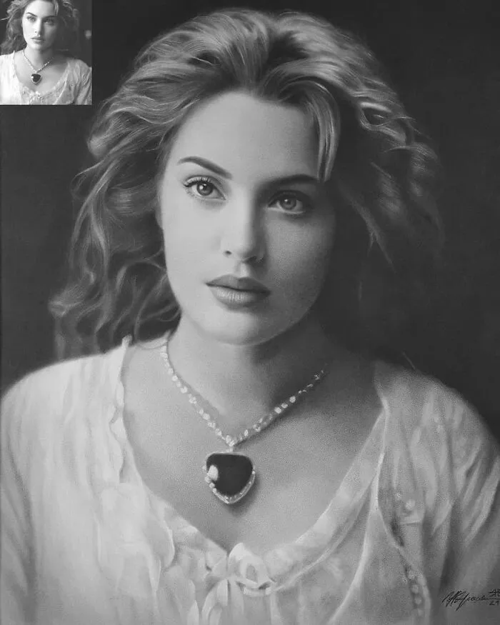 This Russian Street Artist Draws Photorealistic Live Portraits And Each One Takes Up To An Hour (102 New Pics)