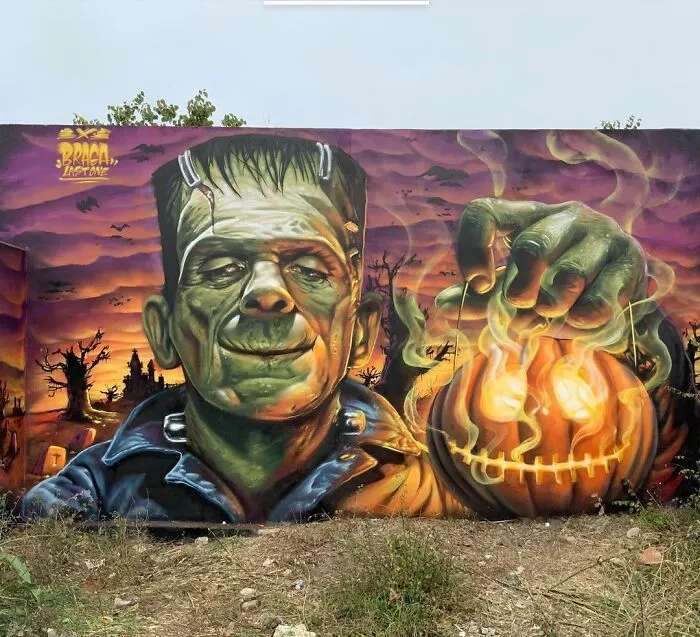 French Artist's 52 3D Graffiti
