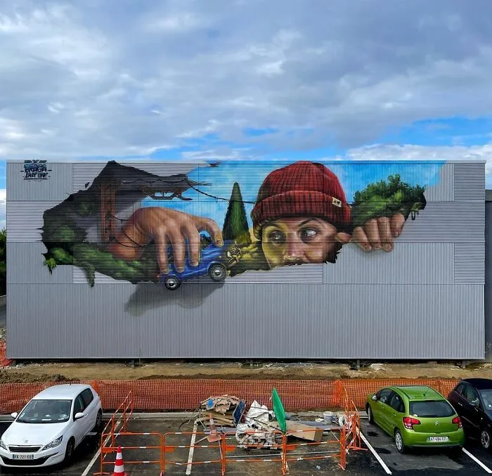 French Artist's 52 3D Graffiti