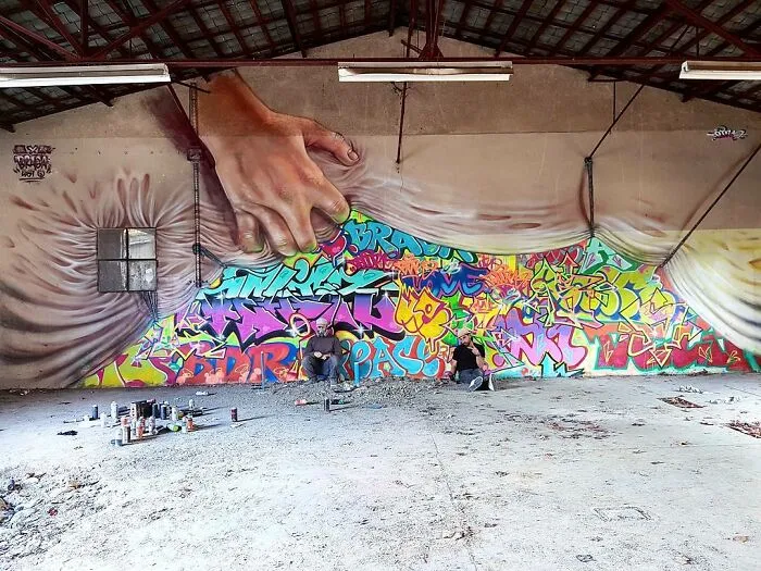 French Artist's 52 3D Graffiti